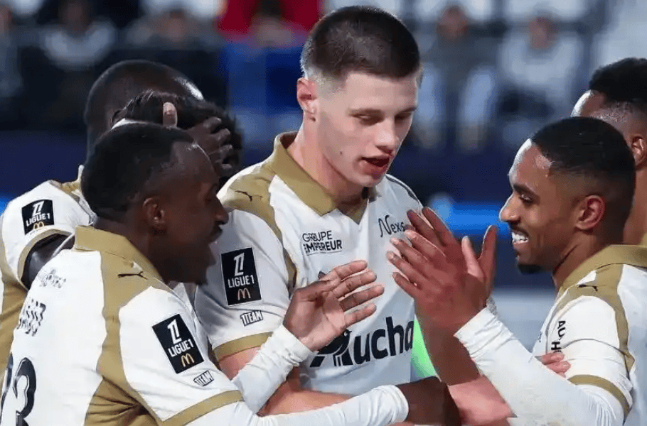 5-0此战改写法甲榜首：这匹黑马凭何把大巴黎挤下去？